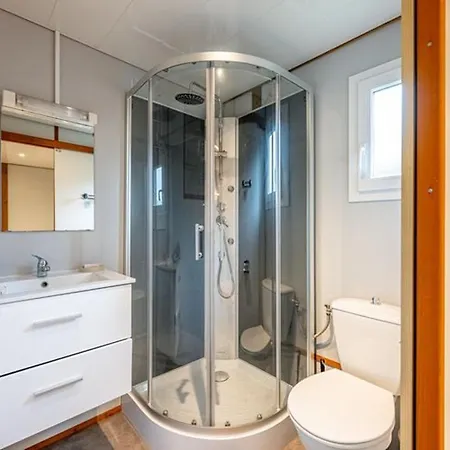 6 Pers. Sans Cuisine Avec Terrasse - Api-1-52-532 Badefols-sur-Dordogne