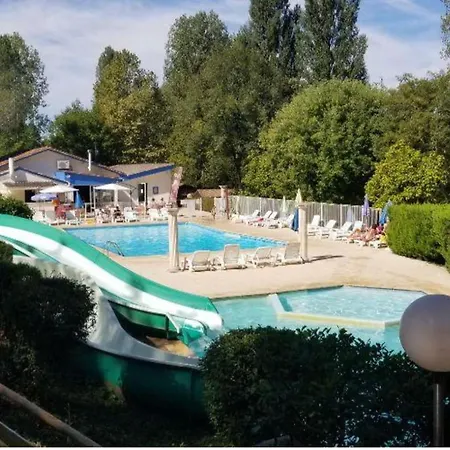 6 Pers. Sans Cuisine Avec Terrasse - Api-1-52-532 * Badefols-sur-Dordogne